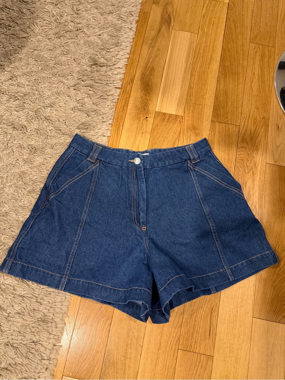 Women's Dark Blue Denim Shorts - Classic High-Waist Style